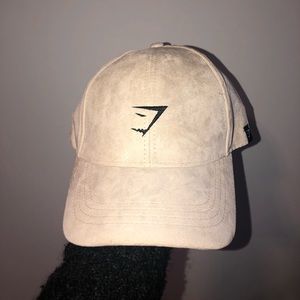Gymshark velvet dad hat